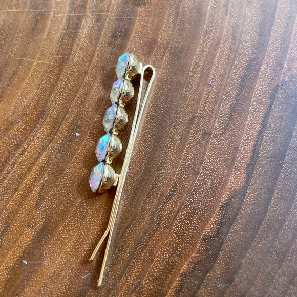 two hair clips! - Picture 4 of 4